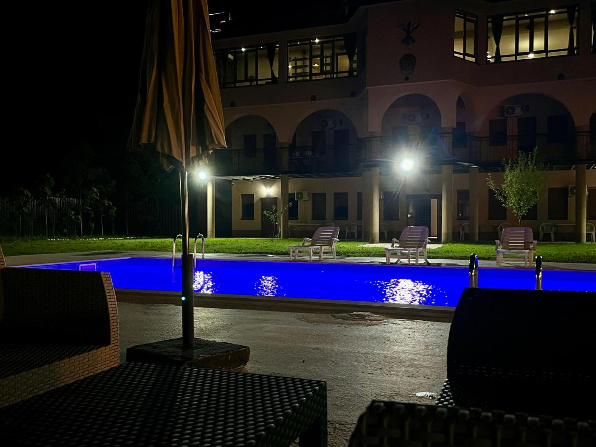 Hotel Noor 科尼茨 外观 照片